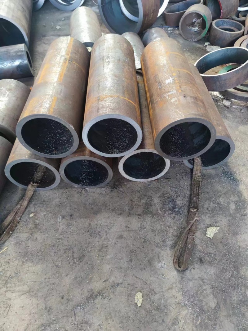 黎城黎城黎城12Cr1MovG无缝钢管切割