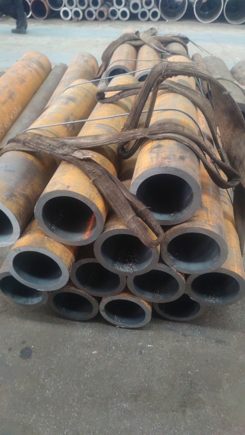 黎城黎城黎城15CrMoG无缝钢管切割